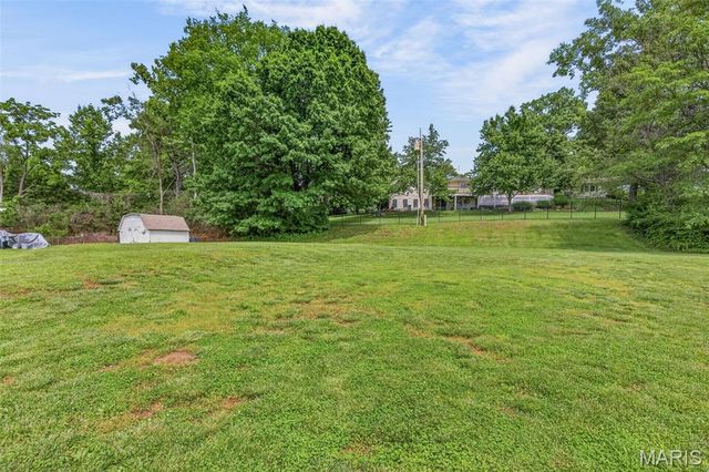 36 Firefly Court, Manchester, MO 63021