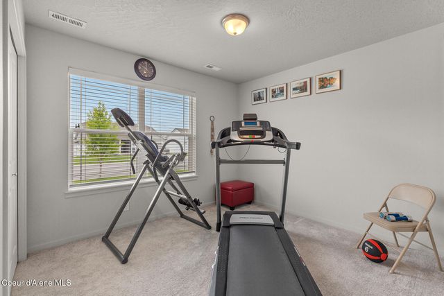 9808 N BERKSHIRE ST, Hayden, ID 83835
