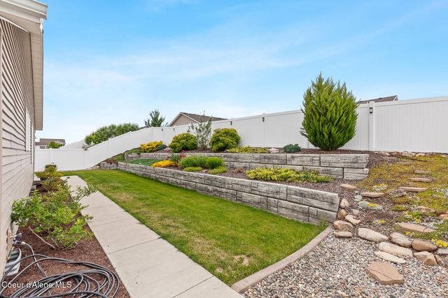 9808 N BERKSHIRE ST, Hayden, ID 83835