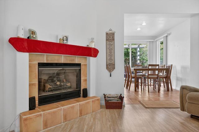 1160 Cobble Fields Ct, Folsom, CA 95630