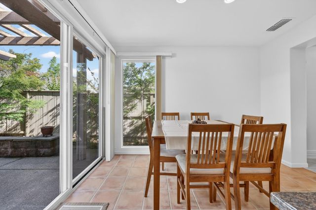 1160 Cobble Fields Ct, Folsom, CA 95630