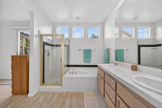 1160 Cobble Fields Ct, Folsom, CA 95630