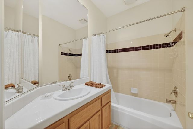 1160 Cobble Fields Ct, Folsom, CA 95630