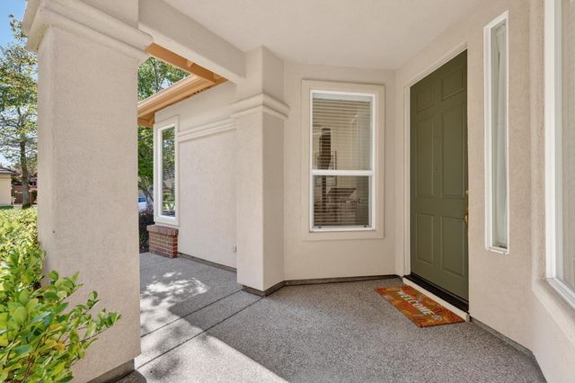 1160 Cobble Fields Ct, Folsom, CA 95630