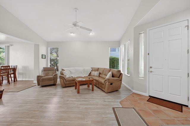 1160 Cobble Fields Ct, Folsom, CA 95630