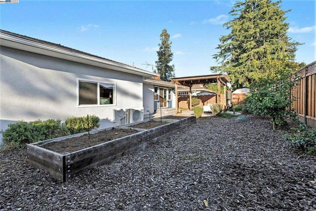 1421 3rd St, Livermore, CA 94550