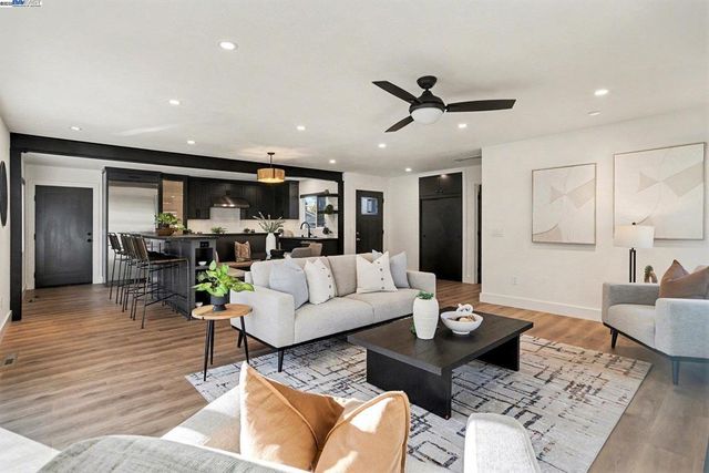 1421 3rd St, Livermore, CA 94550