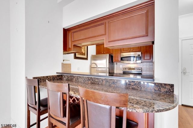 7 Prospect St 303, Morristown Town, NJ 07960