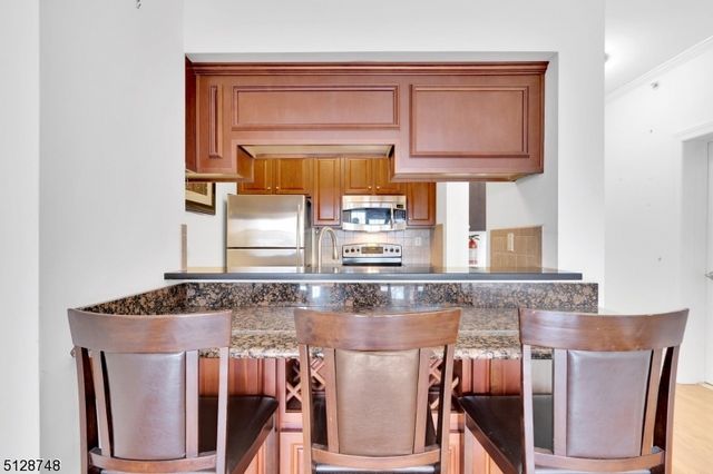 7 Prospect St 303, Morristown Town, NJ 07960