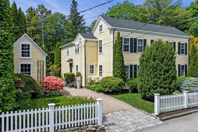 27 Waldron Street, Marblehead, MA 01945