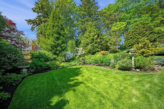 27 Waldron Street, Marblehead, MA 01945