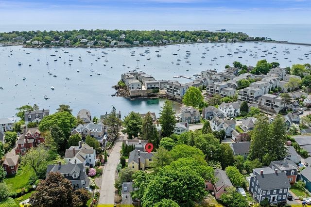 27 Waldron Street, Marblehead, MA 01945