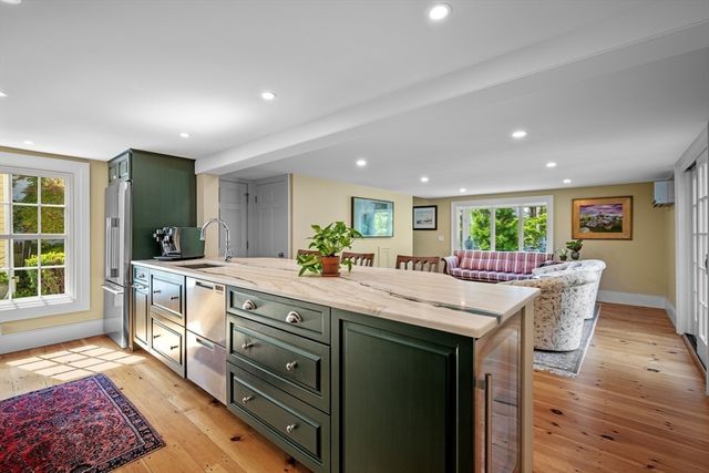 27 Waldron Street, Marblehead, MA 01945