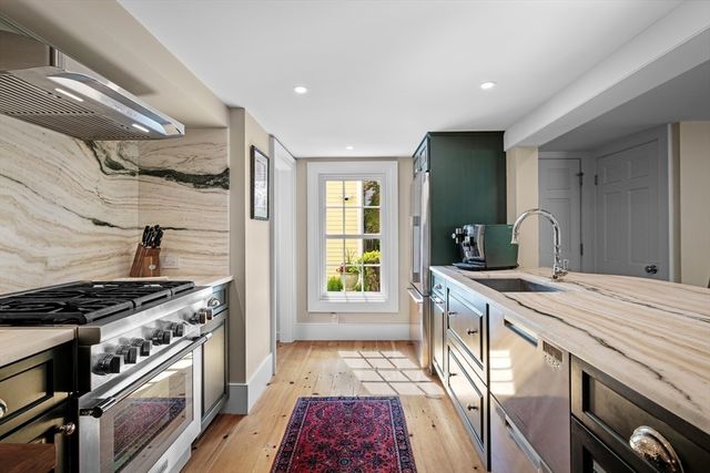 27 Waldron Street, Marblehead, MA 01945