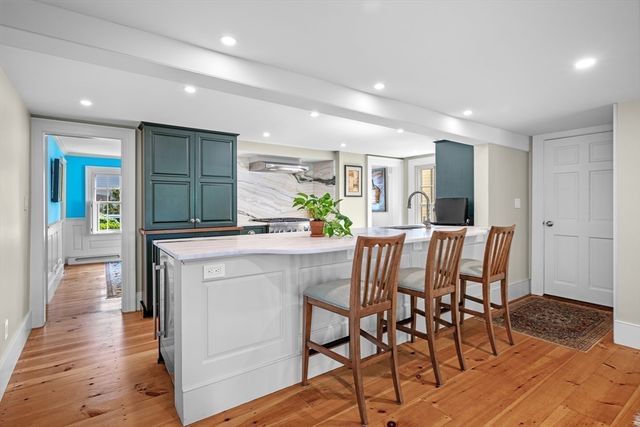 27 Waldron Street, Marblehead, MA 01945