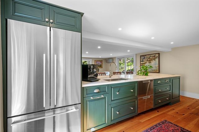 27 Waldron Street, Marblehead, MA 01945