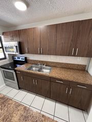 1113 SW 15th Avenue 2, Fort Lauderdale, FL 33312