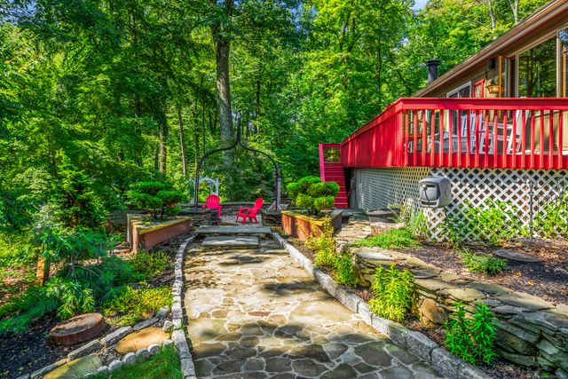 92 Kenmore Road, Bloomfield, CT 06002