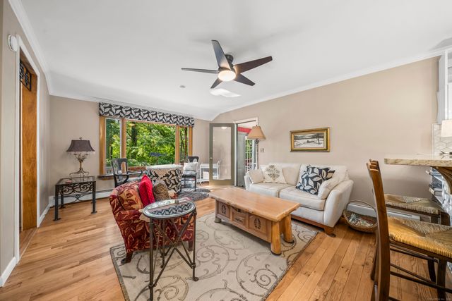 92 Kenmore Road, Bloomfield, CT 06002