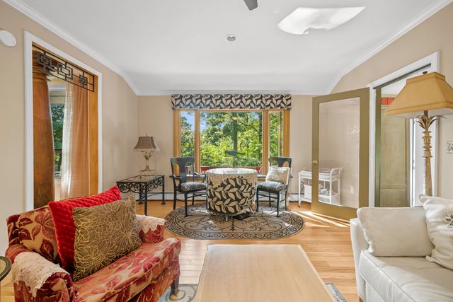 92 Kenmore Road, Bloomfield, CT 06002