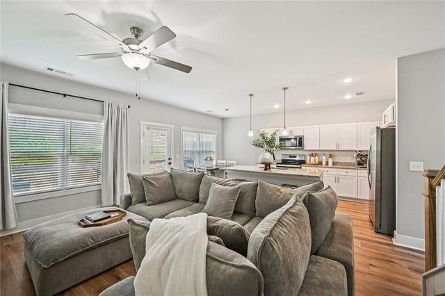 5 Towne Villas Drive, Jasper, GA 30143