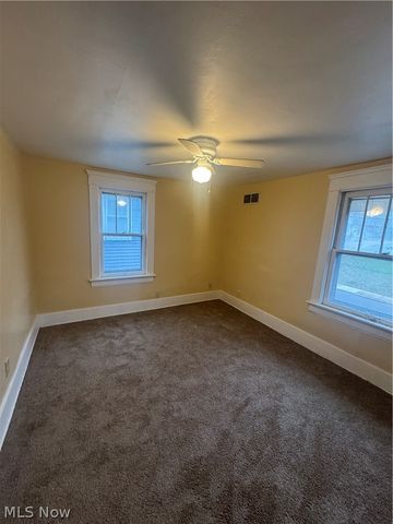 577 Rhodes Avenue, Akron, OH 44307