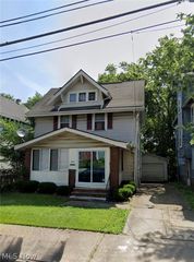 577 Rhodes Avenue, Akron, OH 44307