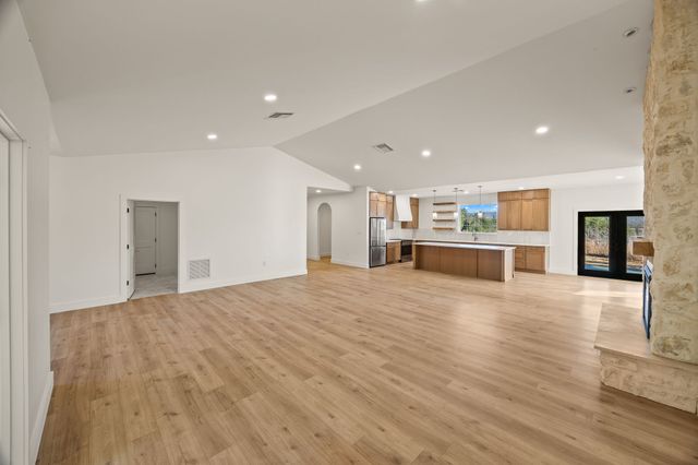 815 Safley Hollow Rd, Mcminnville, TN 37110