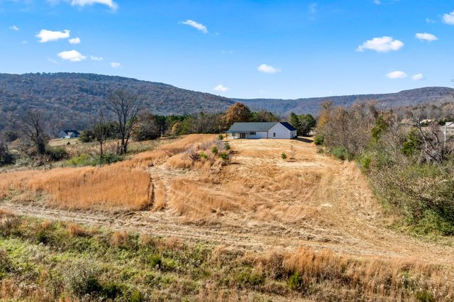 815 Safley Hollow Rd, Mcminnville, TN 37110