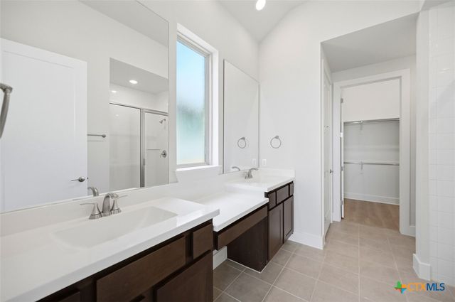 1106 Neria Loop, San Antonio, TX 78224