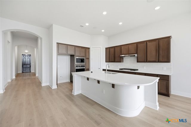 1106 Neria Loop, San Antonio, TX 78224