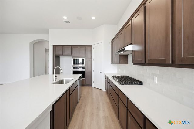 1106 Neria Loop, San Antonio, TX 78224