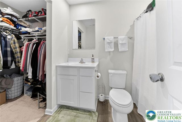 2132 Cross Country Road, Northampton Boro, PA 18067