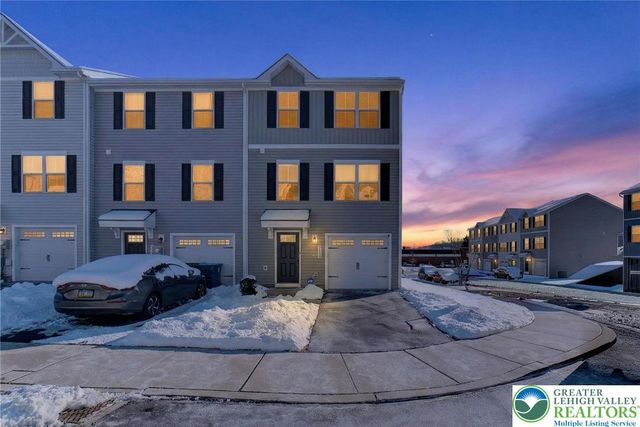 2132 Cross Country Road, Northampton Boro, PA 18067