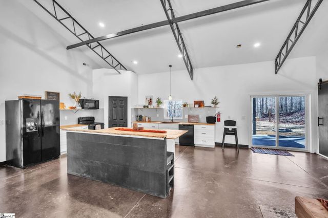 292 Rabbit Road, Travelers Rest, SC 29690