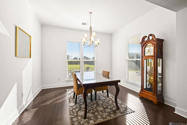 10233 Oak Colony Blvd, Baton Rouge, LA 70817