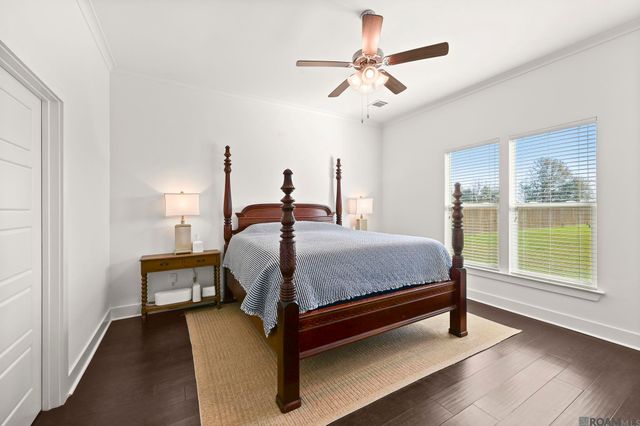 10233 Oak Colony Blvd, Baton Rouge, LA 70817