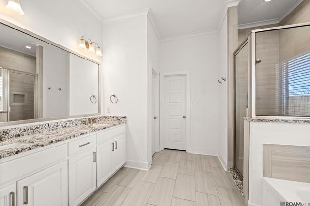 10233 Oak Colony Blvd, Baton Rouge, LA 70817