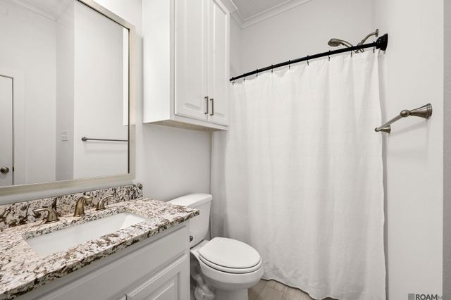 10233 Oak Colony Blvd, Baton Rouge, LA 70817