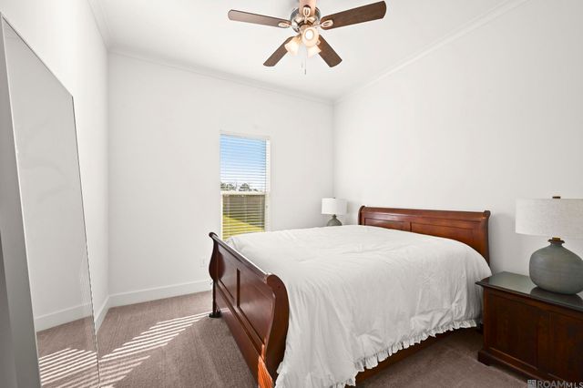 10233 Oak Colony Blvd, Baton Rouge, LA 70817