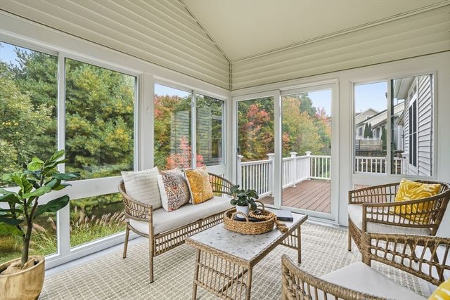 22 Cottage Cove, Plymouth, MA 02360