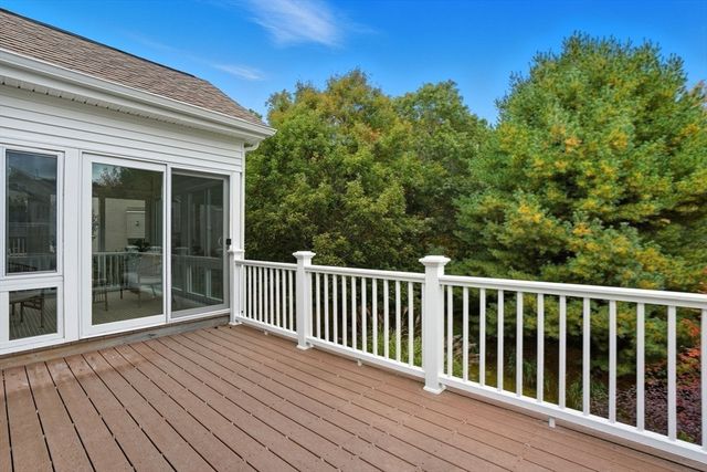 22 Cottage Cove, Plymouth, MA 02360