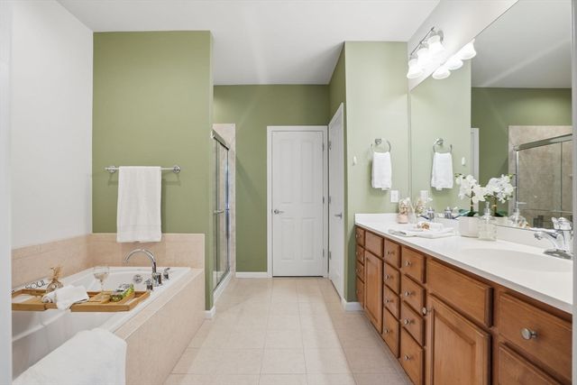 22 Cottage Cove, Plymouth, MA 02360