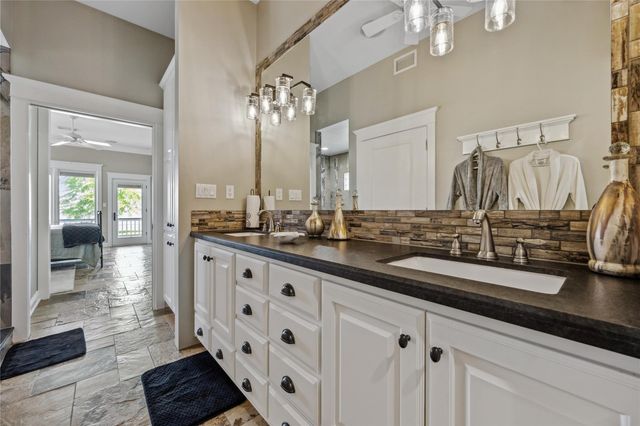 101 Oak Arbor Lane, Coldspring, TX 77331