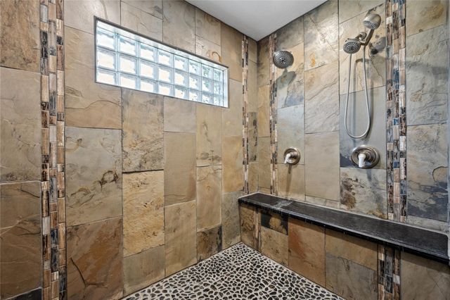 101 Oak Arbor Lane, Coldspring, TX 77331