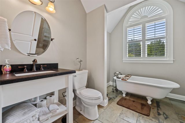 101 Oak Arbor Lane, Coldspring, TX 77331