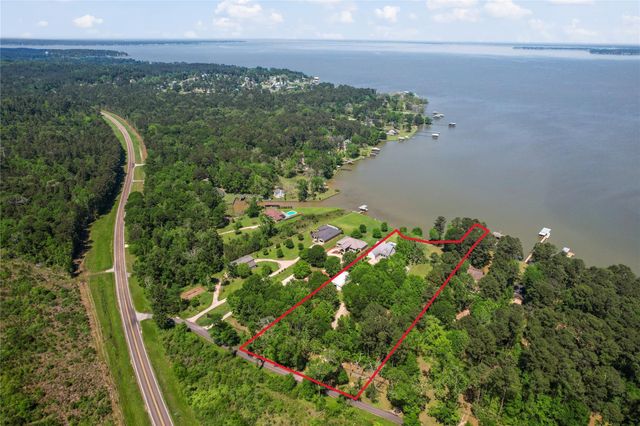 101 Oak Arbor Lane, Coldspring, TX 77331