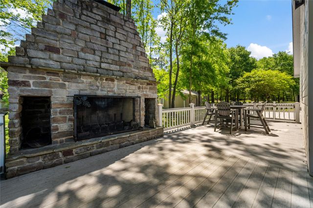 101 Oak Arbor Lane, Coldspring, TX 77331