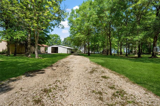 101 Oak Arbor Lane, Coldspring, TX 77331