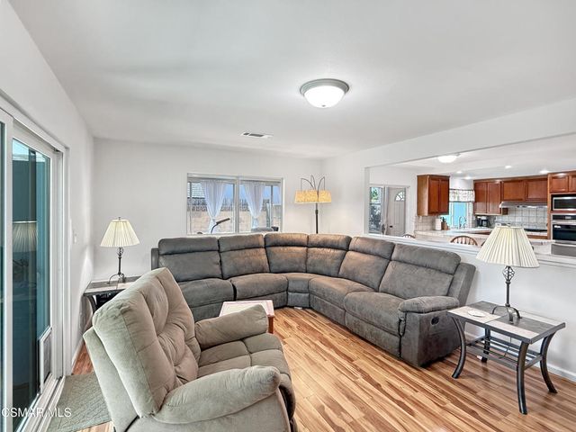 276 Hermes Street, Simi Valley, CA 93065